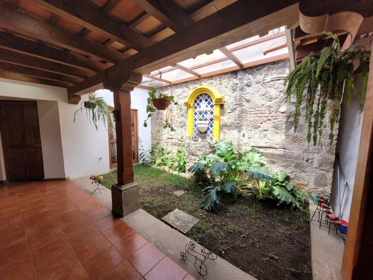 Amplia Casa Antigua Guatemala Con Pergola Y Jardin Villa Eksteriør billede