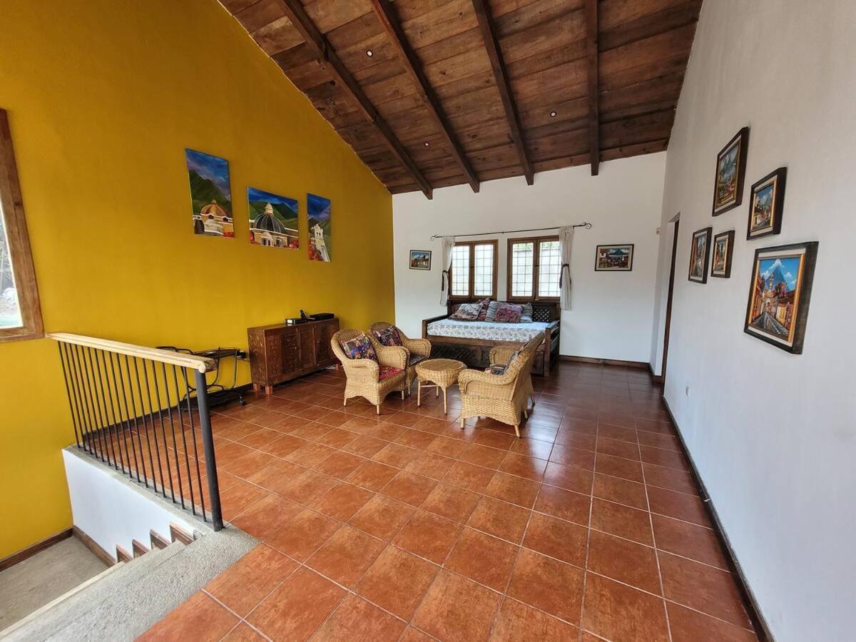 Amplia Casa Antigua Guatemala Con Pergola Y Jardin Villa Eksteriør billede